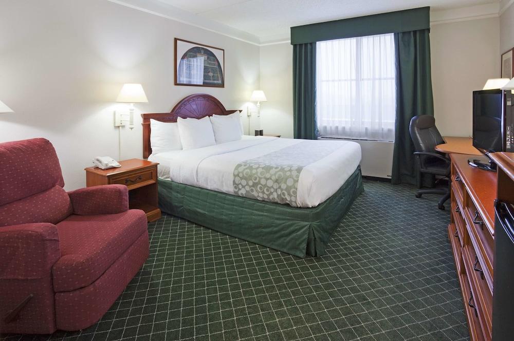 La Quinta By Wyndham Madison American Center Екстер'єр фото