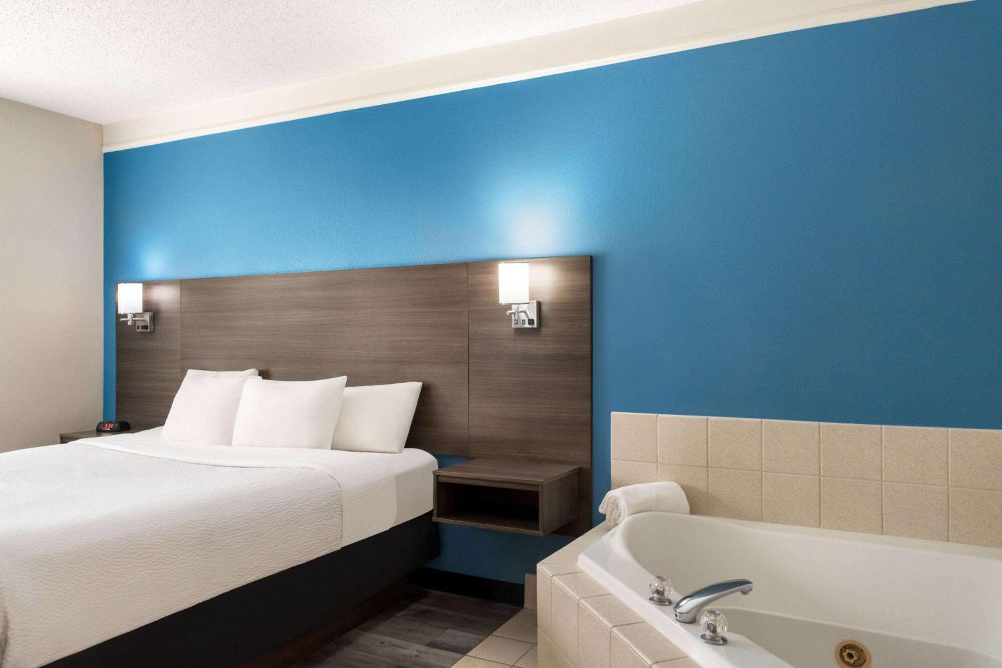 La Quinta By Wyndham Madison American Center Екстер'єр фото